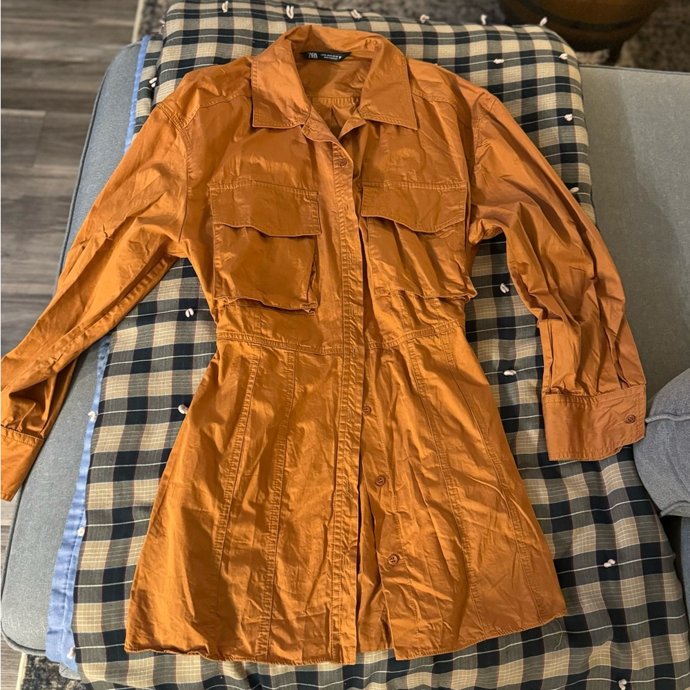 ZARA MINI DREESS WITH OPEN BACK